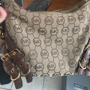 Michael kors satchel bag basically brand new